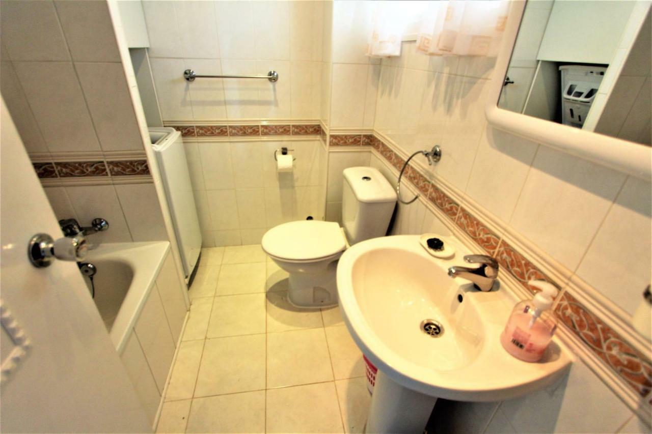 Apartamentos Los Cisnes - 2º Linea De Playa - Perfecta Ubicacion 베날마데나코스타 외부 사진